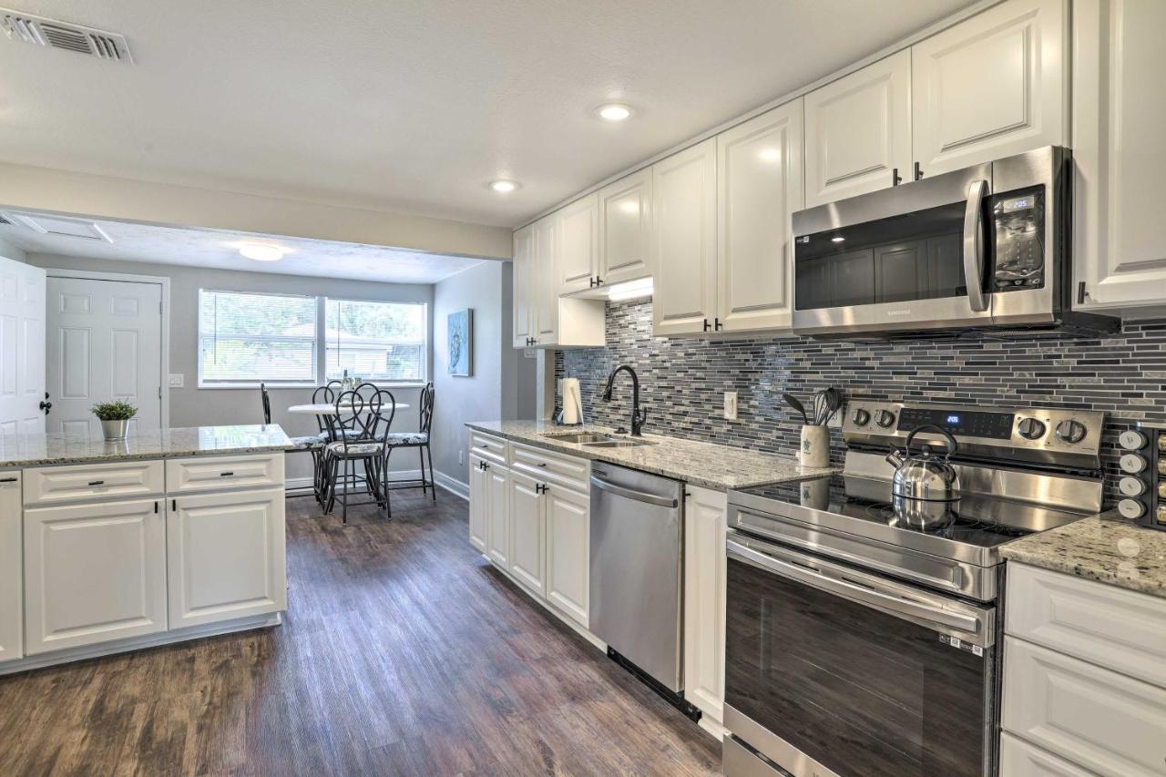 Pet-Friendly Gulfport Home Less Than 2 Mi To Beach Сейнт Питърсбърг Екстериор снимка