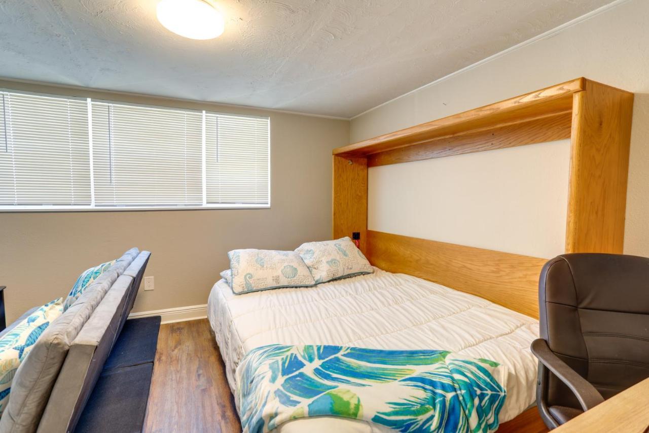 Pet-Friendly Gulfport Home Less Than 2 Mi To Beach Сейнт Питърсбърг Екстериор снимка
